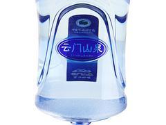 大桶矿泉水制作流程及如何寻找声誉好的桶装水厂家